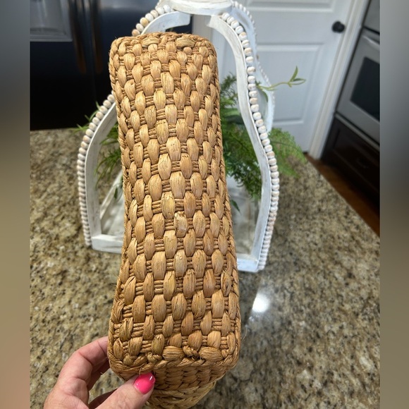 Boho Vintage  Brighton Tan and Brown Woven Tote Bag with Leather Handles. - Picture 5 of 13